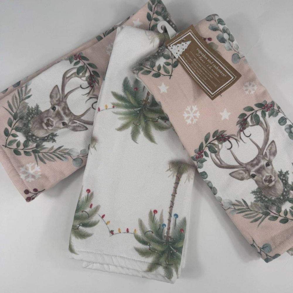 Cupcakes & Cashmere Christmas Deer Kitchen Towels Set of 3 Coastal Cotton NWT - Picture 2 of 15